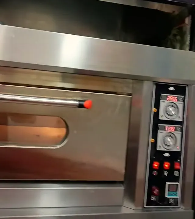 GFC's pizza deck oven